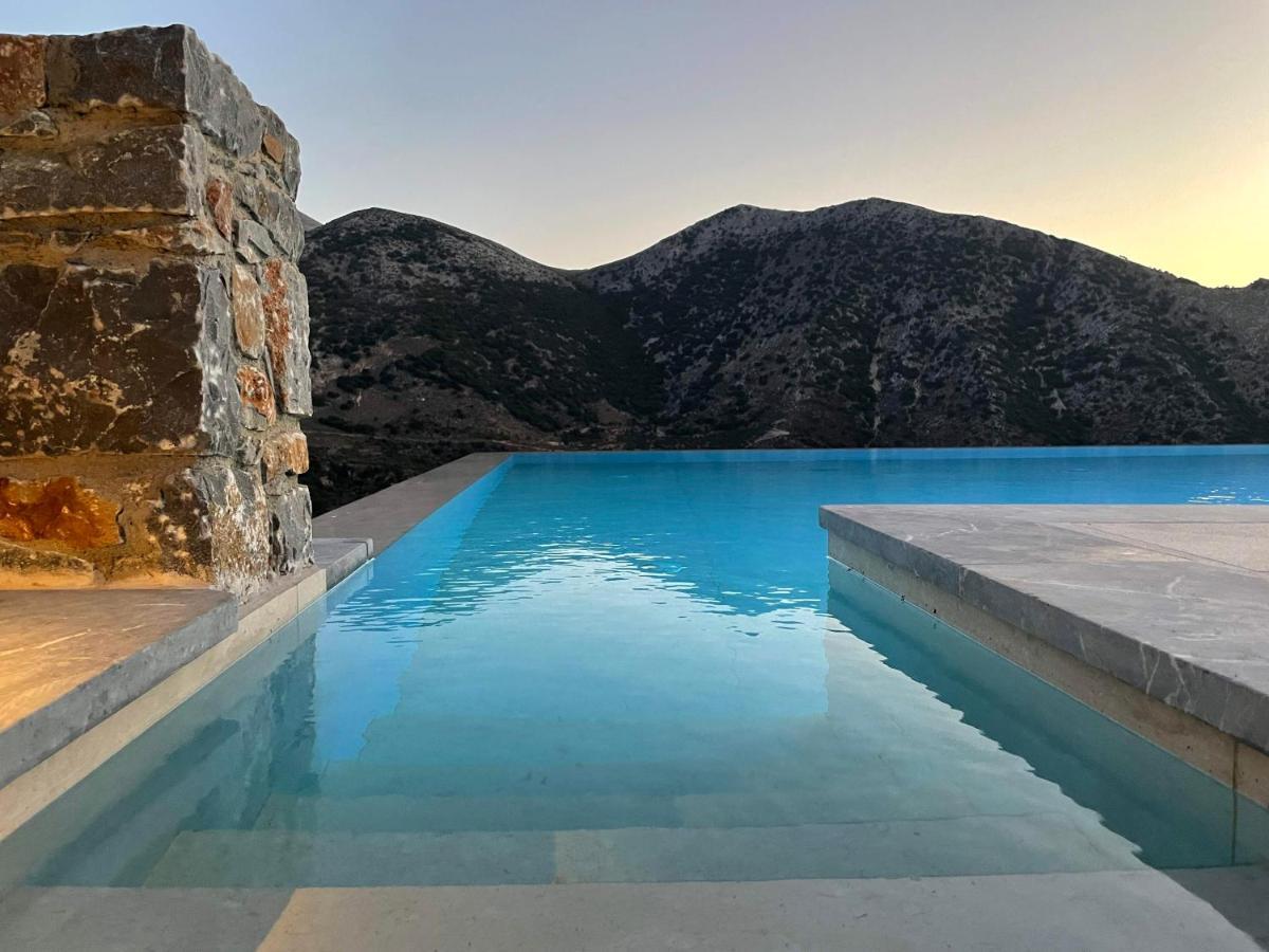 Villa Aires *