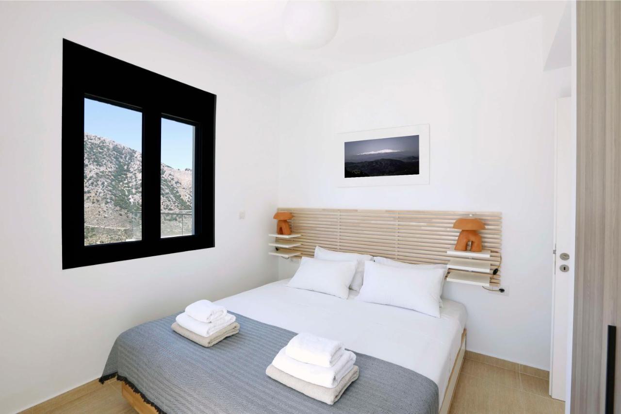 Aires Villa *