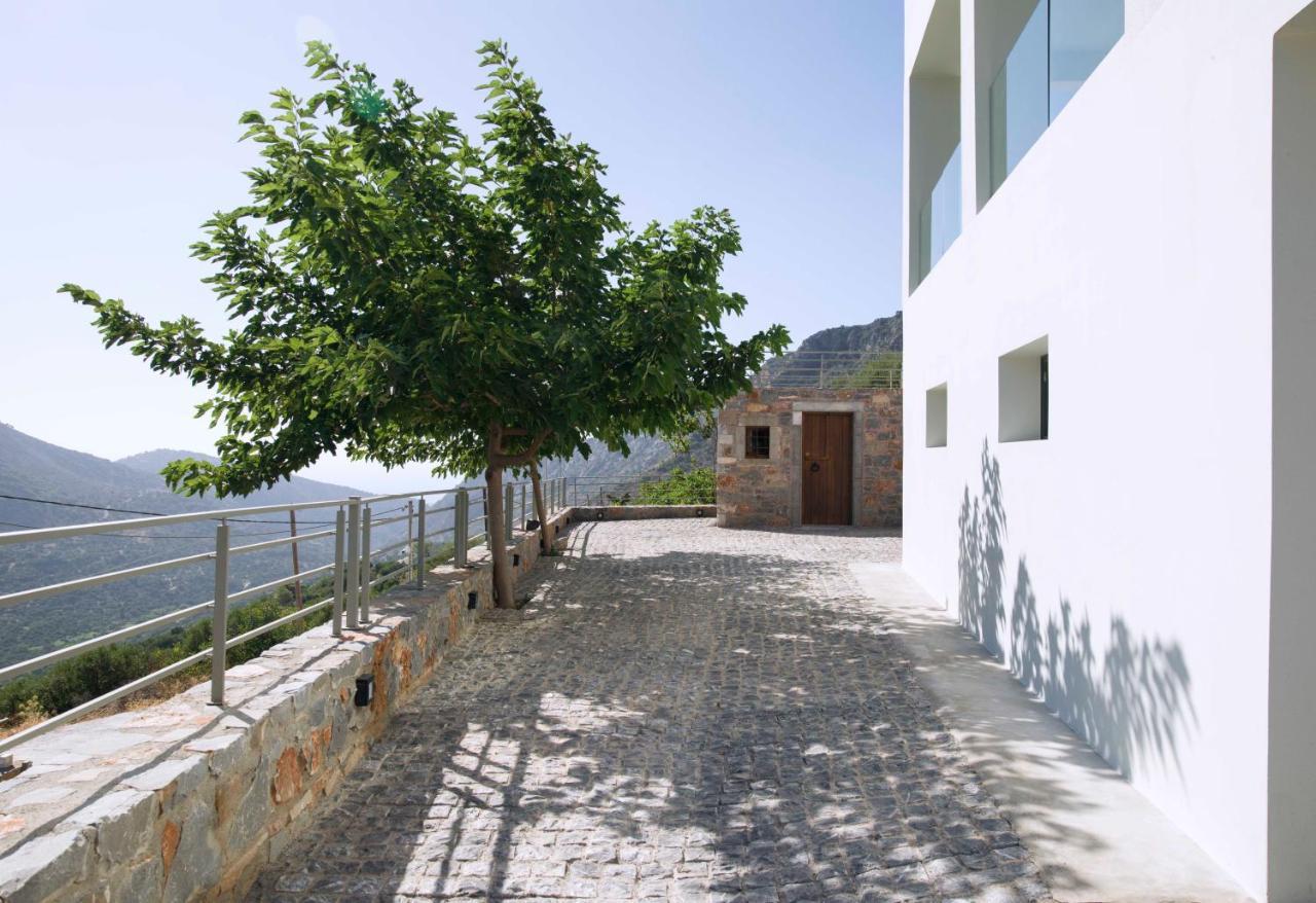 Villa Aires *
